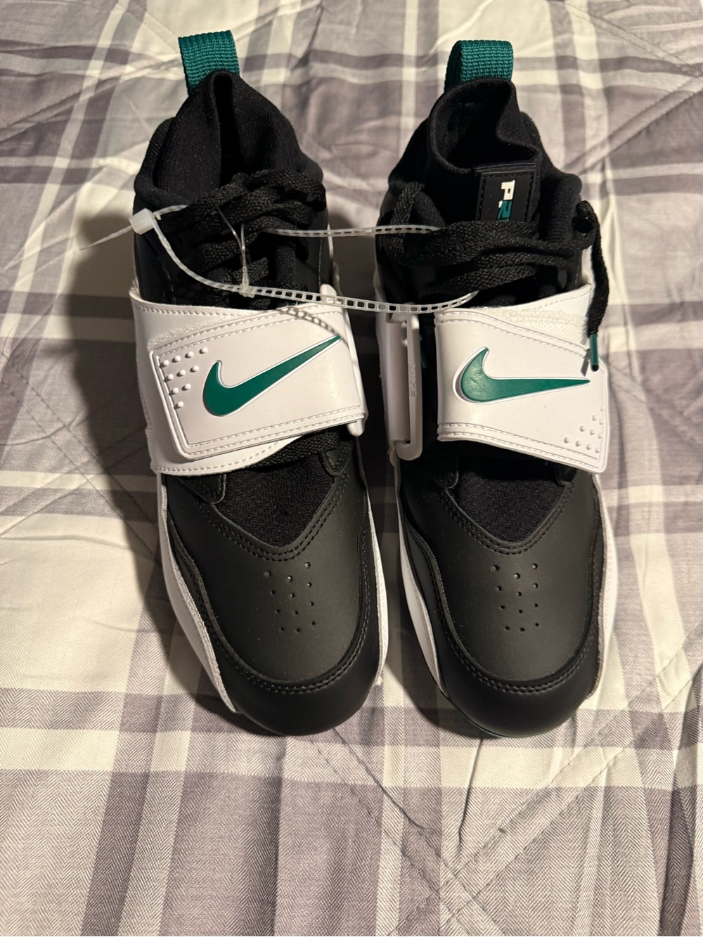 Nike Diamond Turf 93 TD football cleats